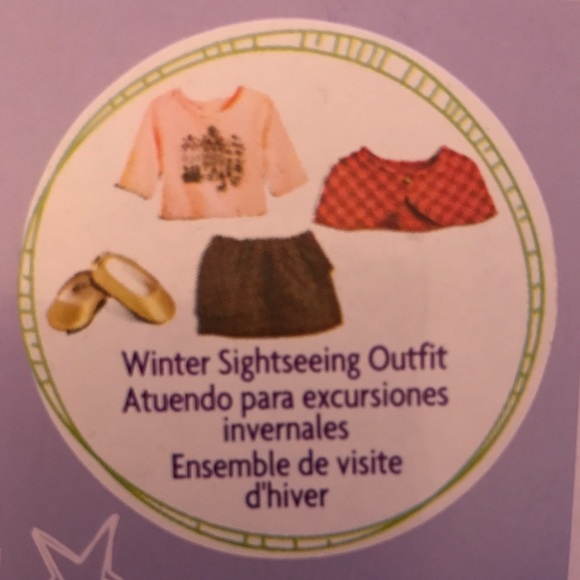 american girl sightseeing outfit